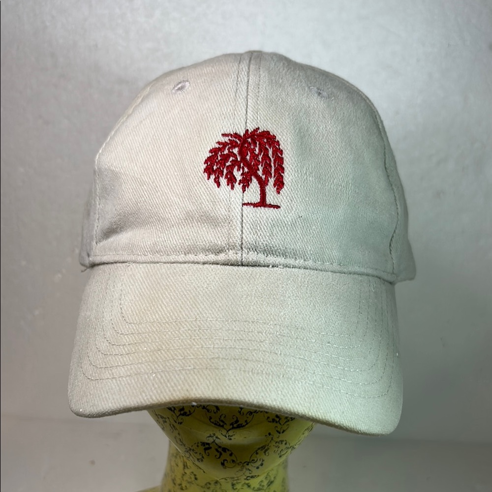 North End Beige cap with a Willowben tree logo